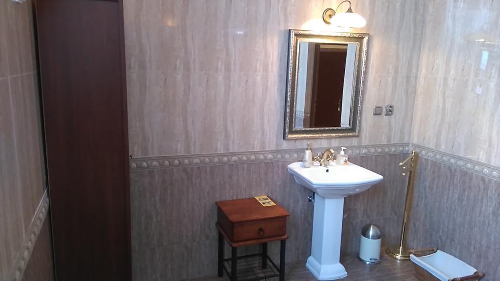 Villa Podkowa Podkowa Leśna Exteriör bild