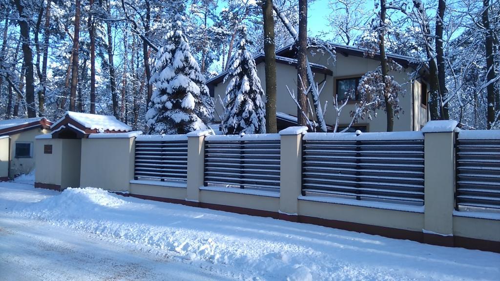 Villa Podkowa Podkowa Leśna Exteriör bild